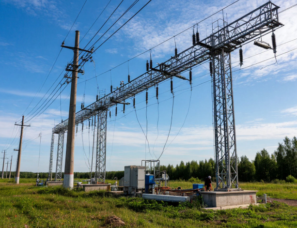 ustanovka-stolbovyh-podstancij